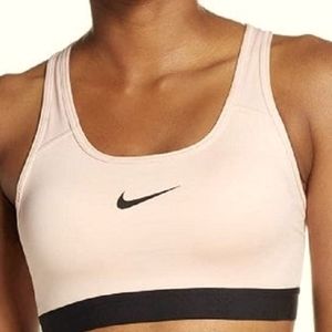 NWT Nike Medium Support Swoosh Bra